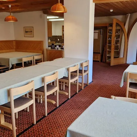 Chesa Bellaval, Haus Leivra 2 1 2-zimmerwohnung شقة سيلفابلانا