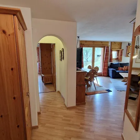 Chesa Bellaval, Haus Leivra 2 1 2-zimmerwohnung Apartamento