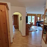 Chesa Bellaval, Haus Leivra 2 1 2-zimmerwohnung 公寓