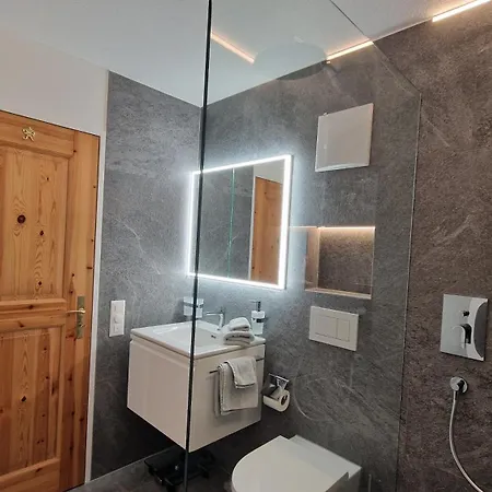 Chesa Bellaval, Haus Leivra 2 1 2-zimmerwohnung